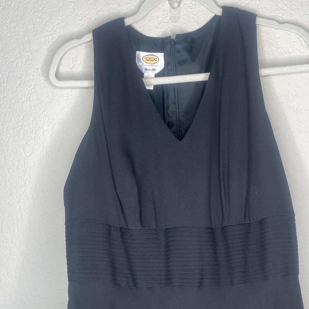Stunning Vintage Talbots 100% Silk Sleeveless V-Neck Dress No Flaws!